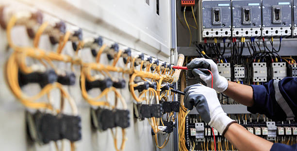 Professional Electrician technician working in San Elizario, TX